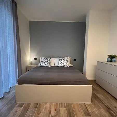 아파트 Homes Viadanica